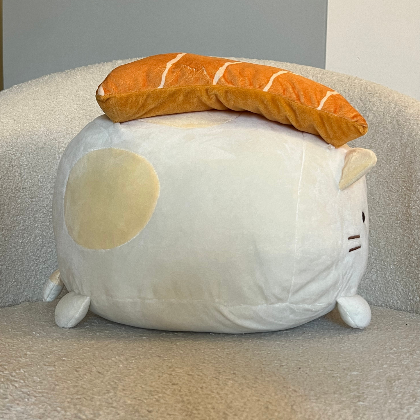 Sumikkogurashi Neko Salmon Sushi